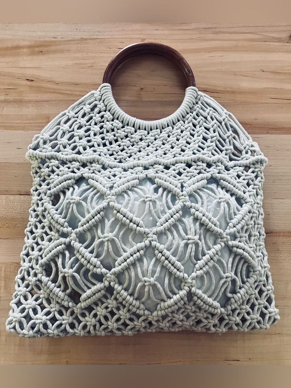 Handwoven Macramé Boho Cream Hand Bag with Wooden Handles - Picture 6 of 7